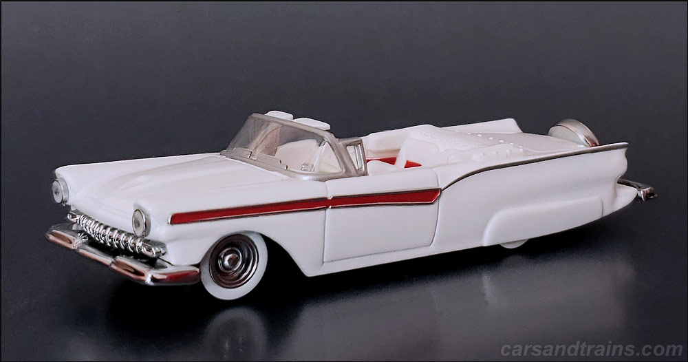 Hot Wheels 1957 Ford Fairlane white